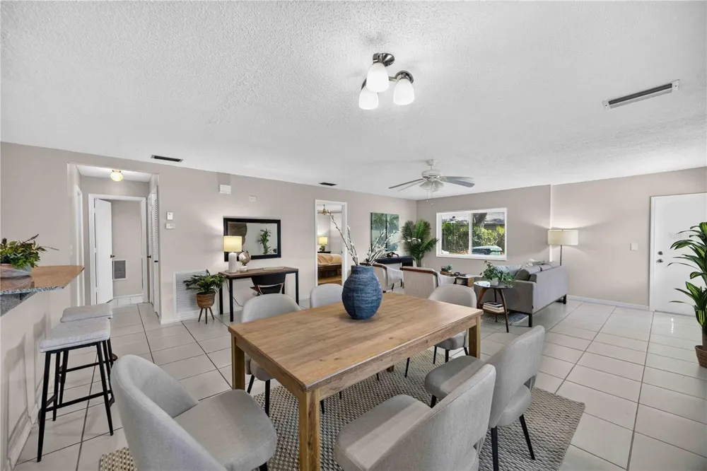 4565 TIPPECANOE TRAIL #22 Sarasota, FL 34233