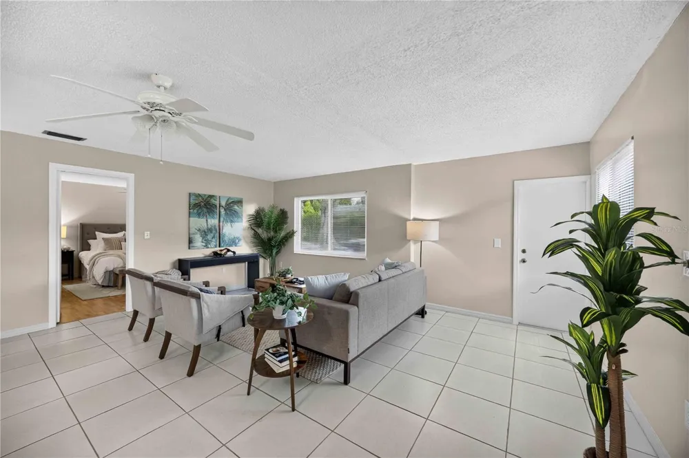 4565 TIPPECANOE TRAIL #22 Sarasota, FL 34233