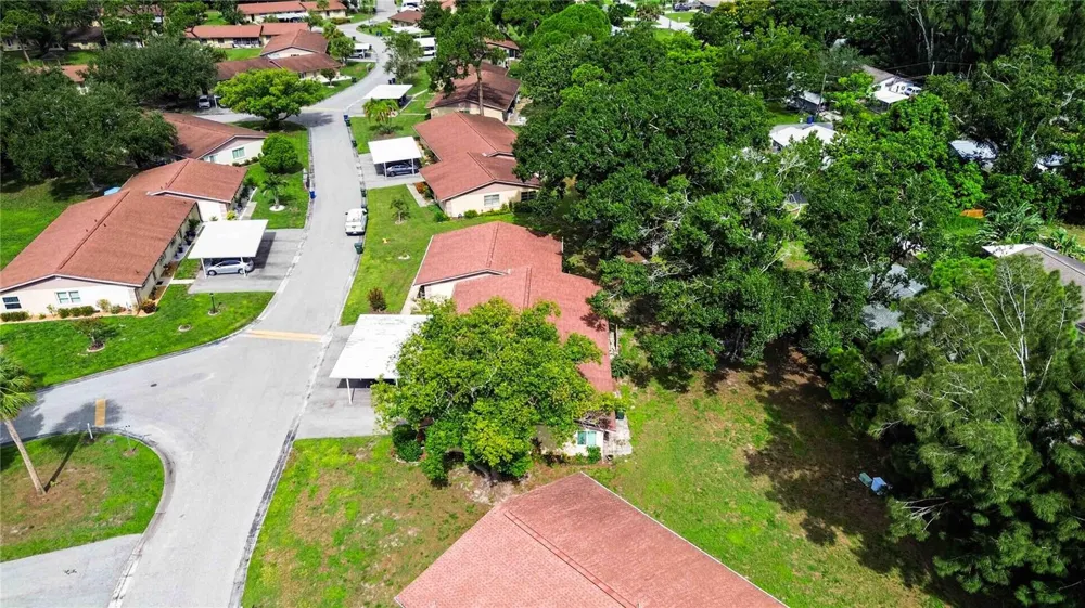4565 TIPPECANOE TRAIL #22 Sarasota, FL 34233