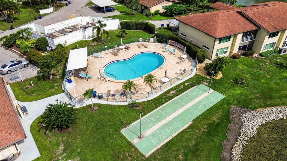 4565 TIPPECANOE TRAIL #22 Sarasota, FL 34233