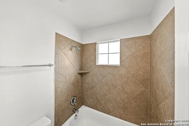 13515 Ashmont Live Oak, TX 78233