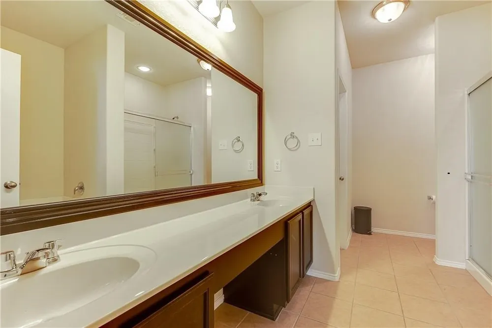 940 Appalachian Lane Savannah, TX 76227