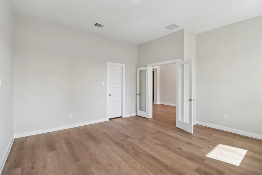 740 Barton Place Drive Cleveland, TX 77327