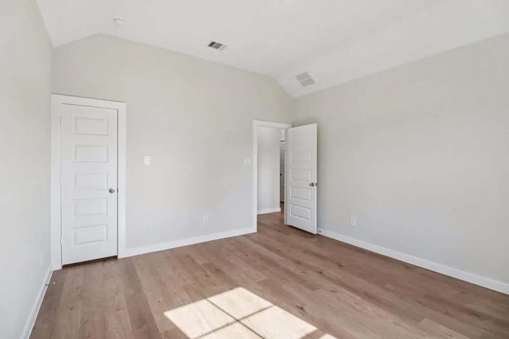 740 Barton Place Drive Cleveland, TX 77327