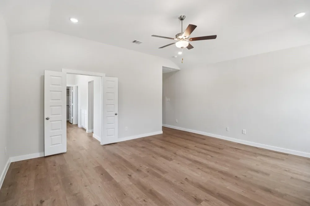 740 Barton Place Drive Cleveland, TX 77327