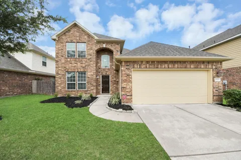 6527 Hunters Trace Lane