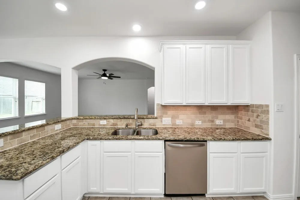 6527 Hunters Trace Lane Baytown, TX 77521