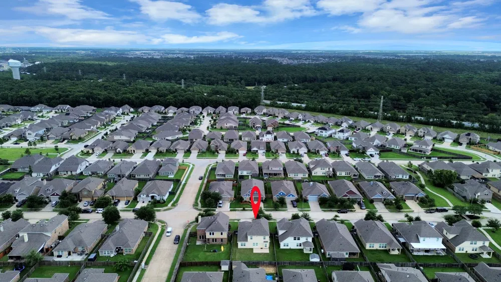 6527 Hunters Trace Lane Baytown, TX 77521