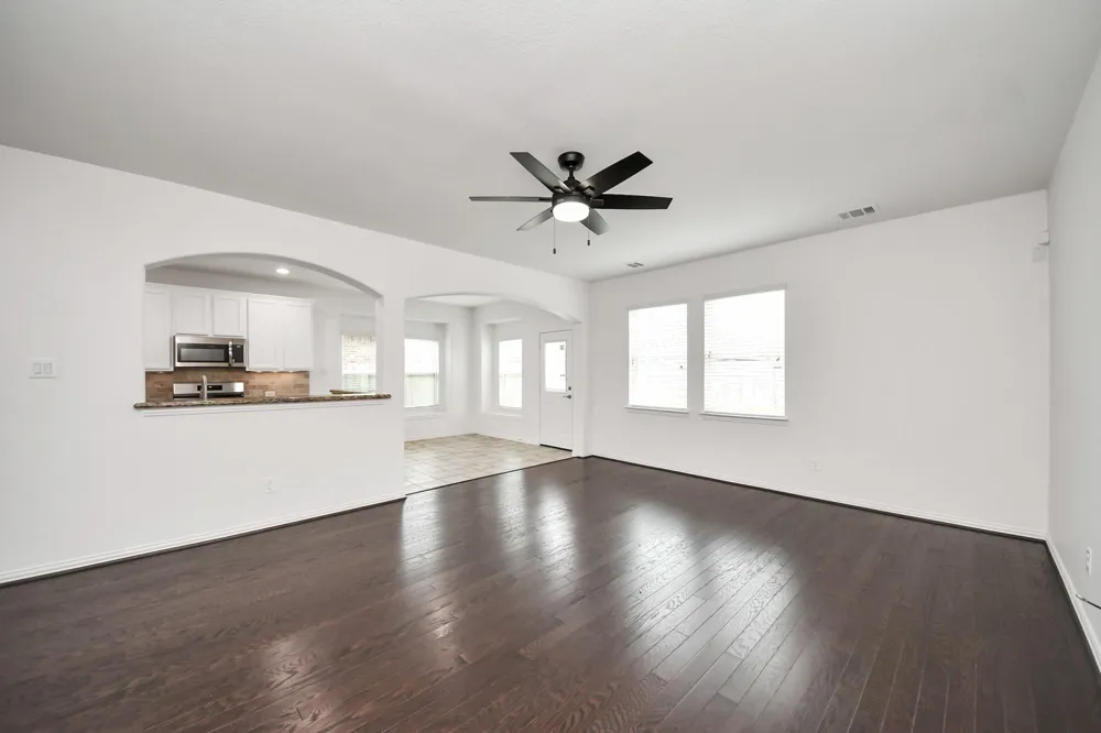 6527 Hunters Trace Lane Baytown, TX 77521