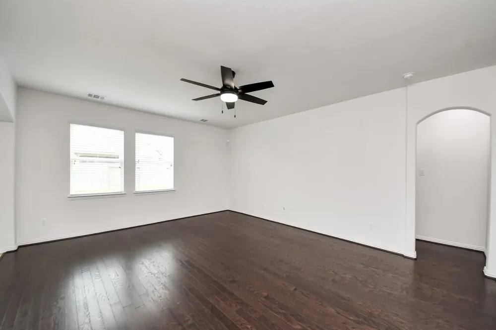 6527 Hunters Trace Lane Baytown, TX 77521