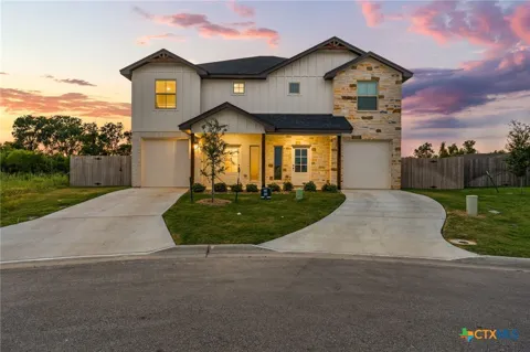 1404 Rita Blanca Court