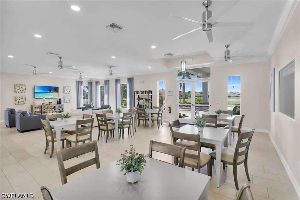ENBROOK LOOP Naples, FL 34114