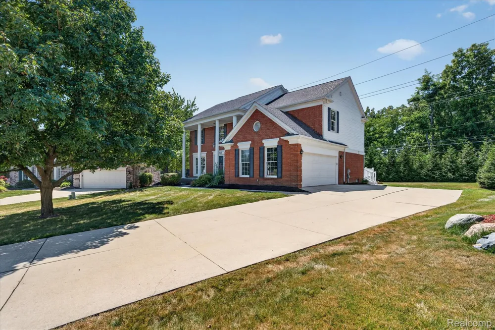 1727 Hillcrest Drive Rochester Hills City, MI 48306