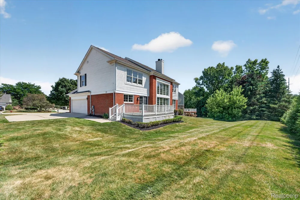 1727 Hillcrest Drive Rochester Hills City, MI 48306
