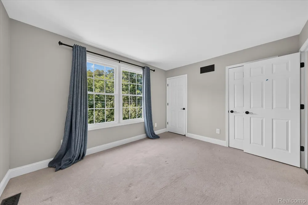 1727 Hillcrest Drive Rochester Hills City, MI 48306