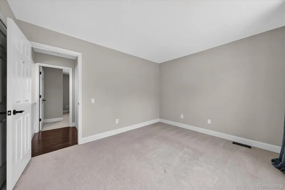 1727 Hillcrest Drive Rochester Hills City, MI 48306