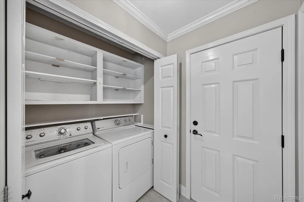 1727 Hillcrest Drive Rochester Hills City, MI 48306