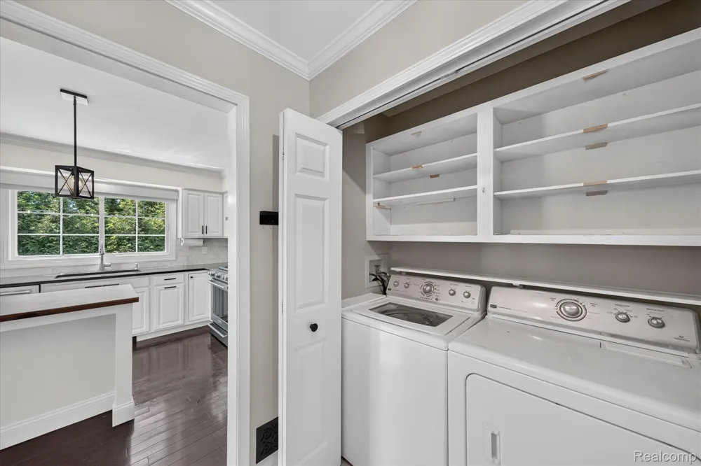 1727 Hillcrest Drive Rochester Hills City, MI 48306