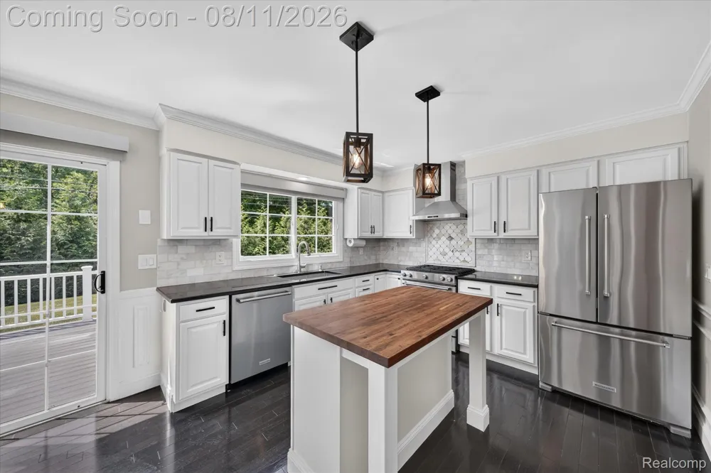 1727 Hillcrest Drive Rochester Hills City, MI 48306