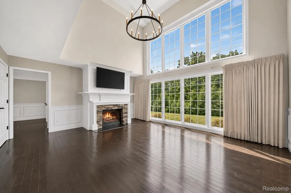 1727 Hillcrest Drive Rochester Hills City, MI 48306