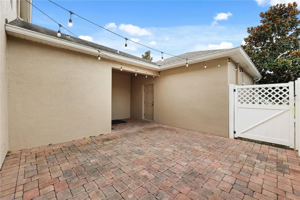 7668 FAIRGROVE AVENUE Windermere, FL 34786