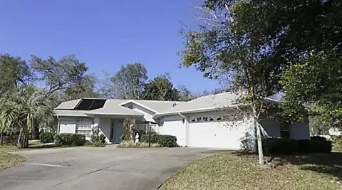 2534 BRENTWOOD CIRCLE