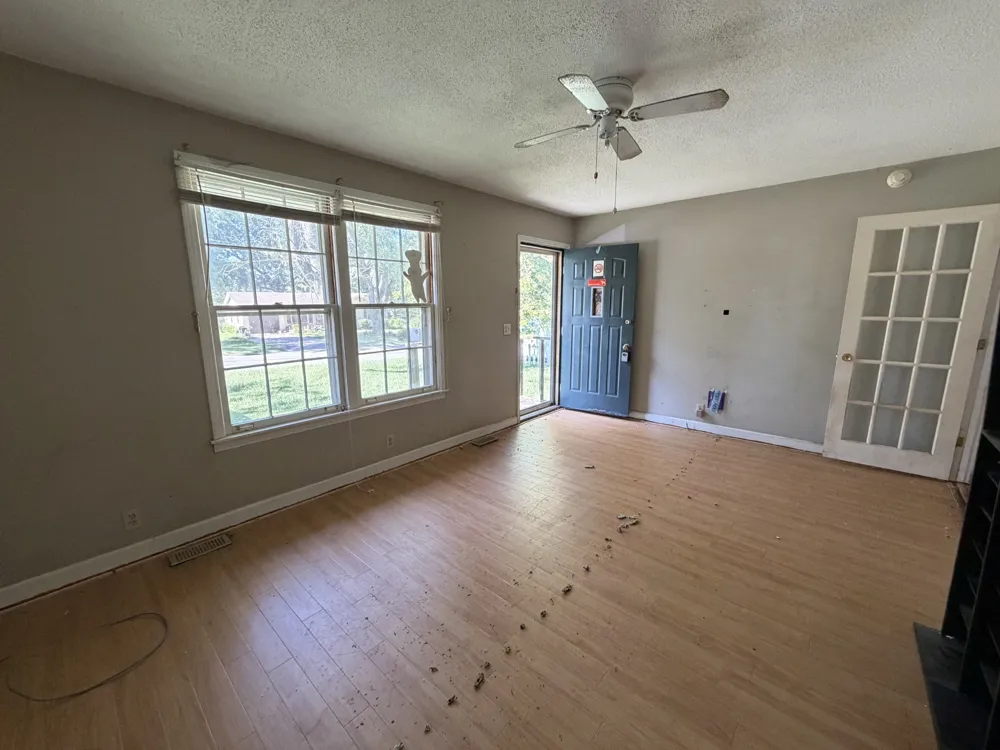 124 Laurel Ln Hendersonville, TN 37075