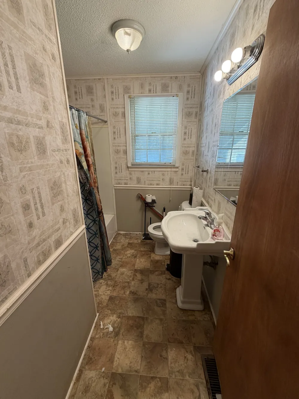 124 Laurel Ln Hendersonville, TN 37075