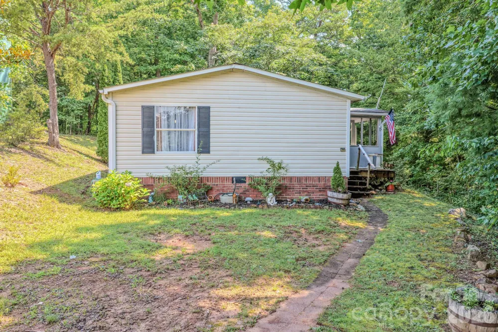 97 Misty Ridge Lane Leicester, NC 28748