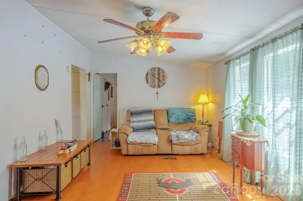 97 Misty Ridge Lane Leicester, NC 28748