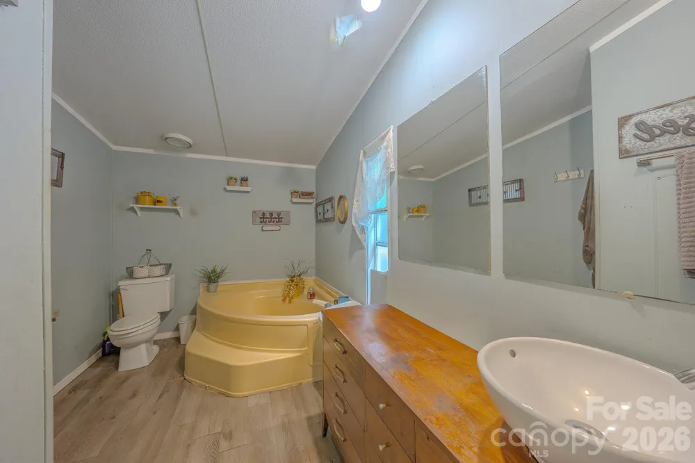 97 Misty Ridge Lane Leicester, NC 28748