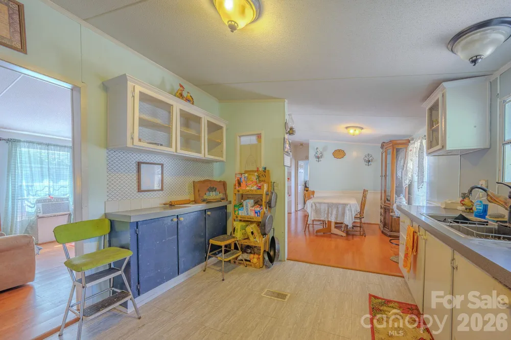97 Misty Ridge Lane Leicester, NC 28748
