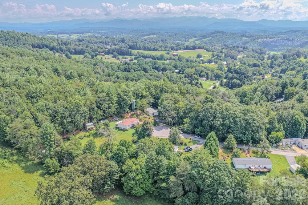 97 Misty Ridge Lane Leicester, NC 28748