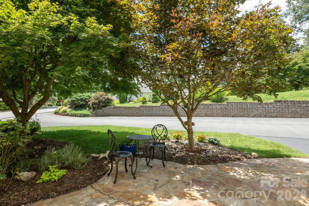 20 Mission Hills Court Mills River, NC 28759