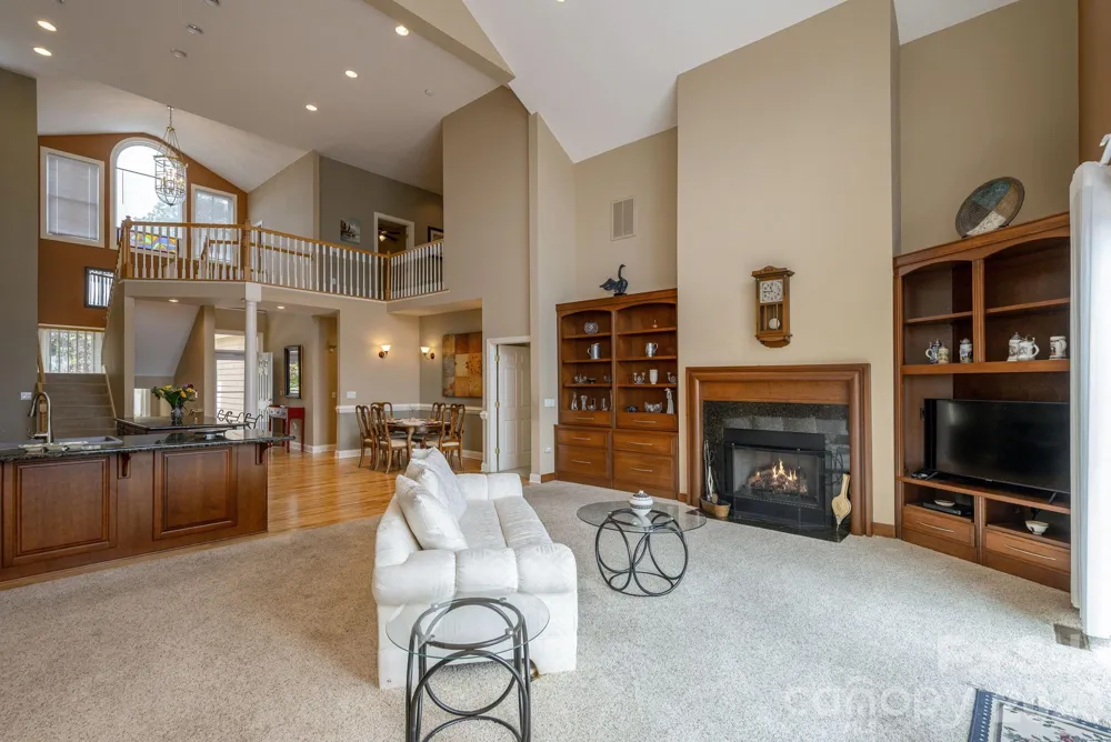 20 Mission Hills Court Mills River, NC 28759