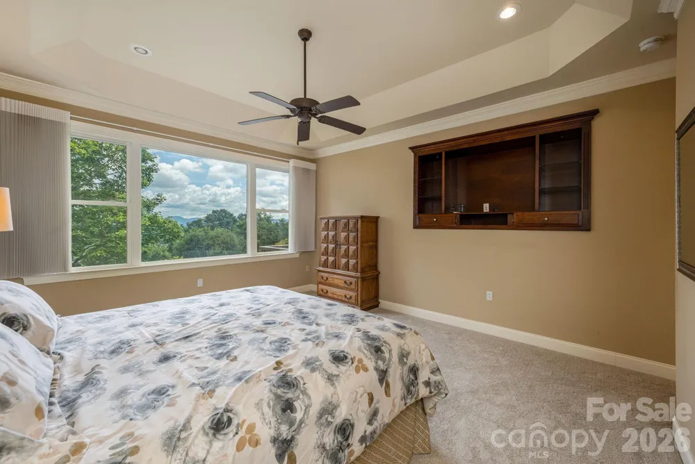 20 Mission Hills Court Mills River, NC 28759
