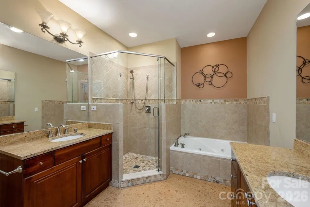 20 Mission Hills Court Mills River, NC 28759