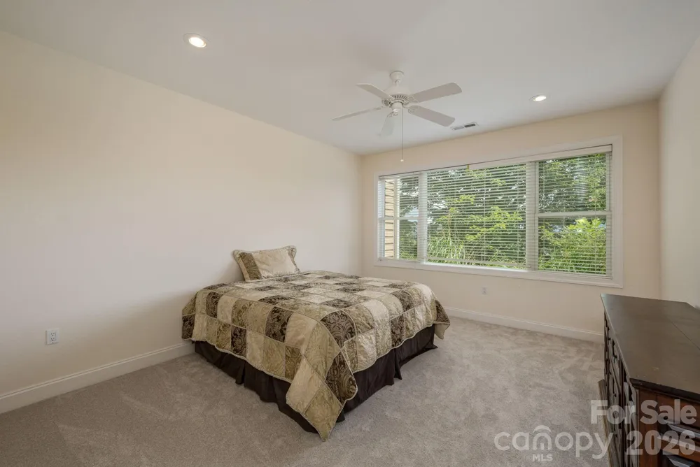 20 Mission Hills Court Mills River, NC 28759