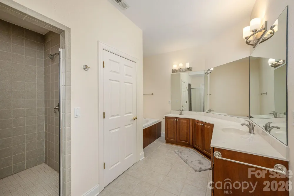 20 Mission Hills Court Mills River, NC 28759