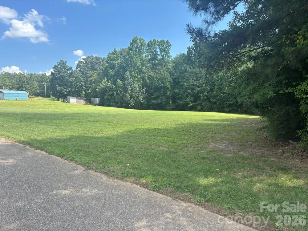 3557 Gladden Drive Lincolnton, NC 28092
