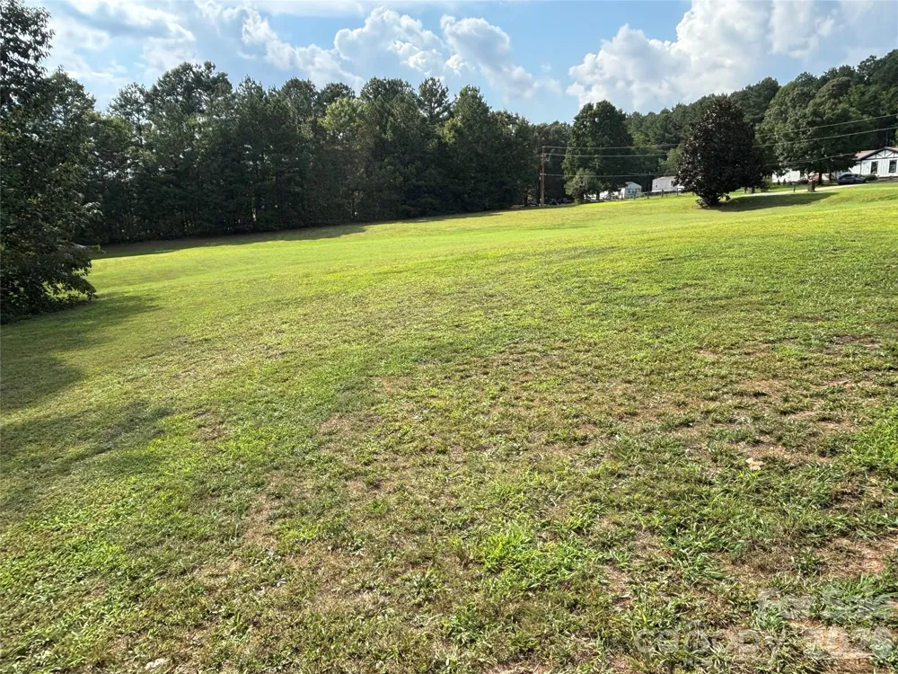 3557 Gladden Drive Lincolnton, NC 28092
