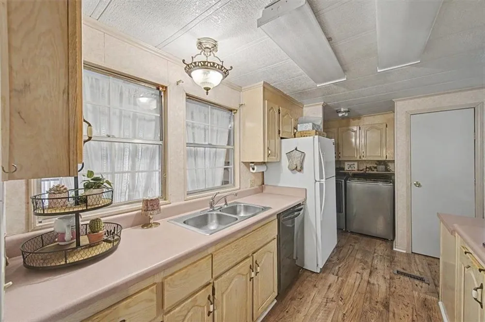 4837 S Dixie Highway Resaca, GA 30735