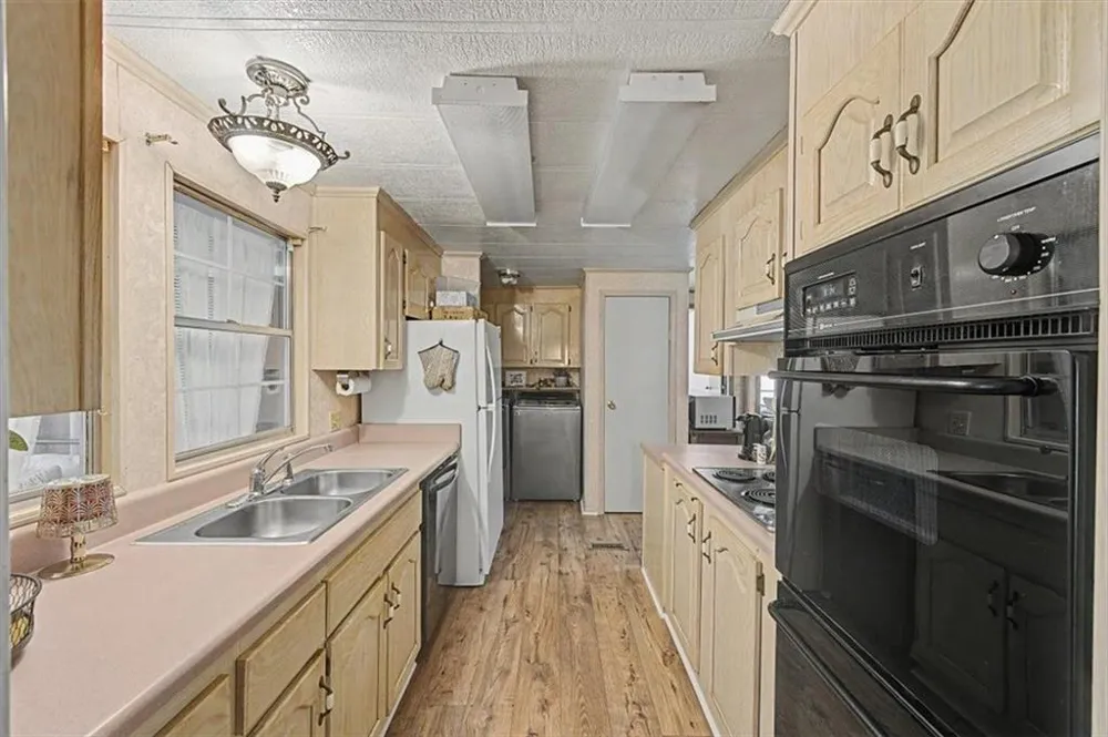 4837 S Dixie Highway Resaca, GA 30735