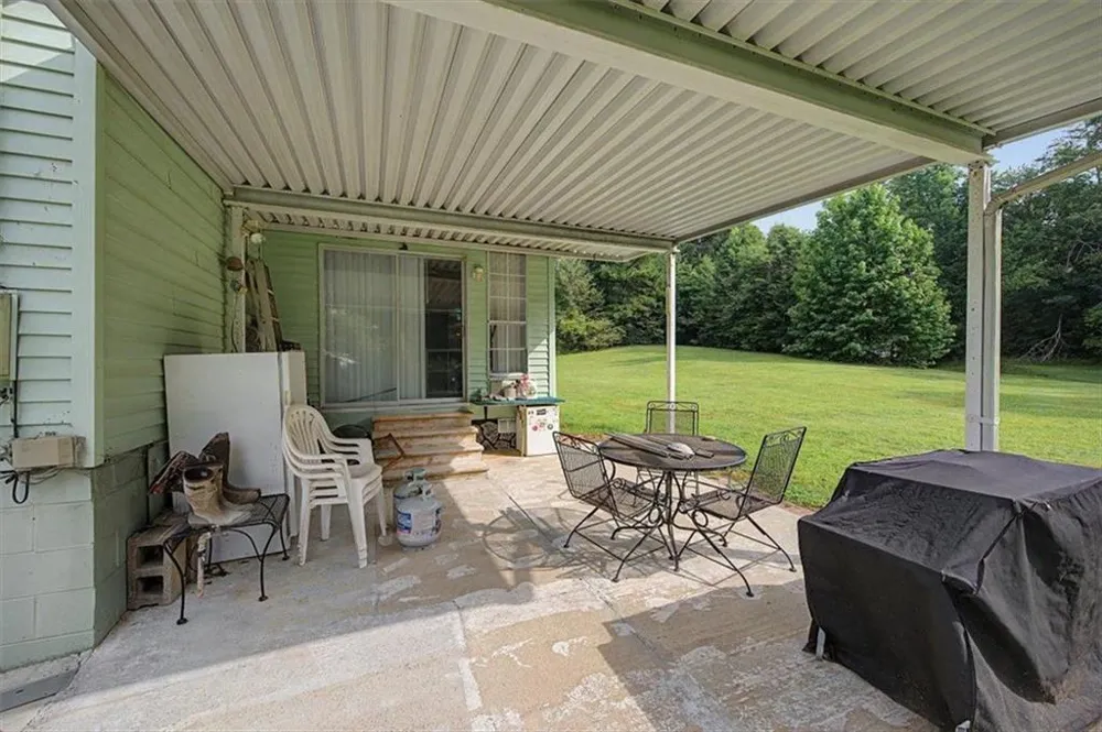 4837 S Dixie Highway Resaca, GA 30735