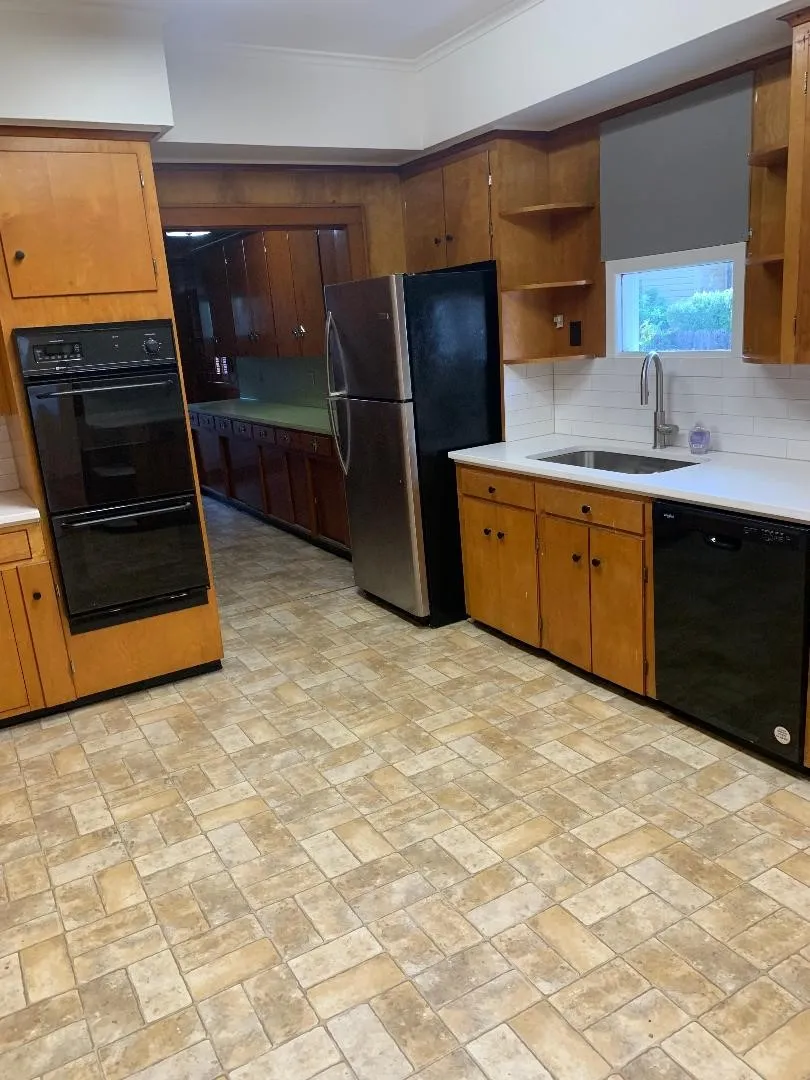 637 Linden Shreveport, LA 71104