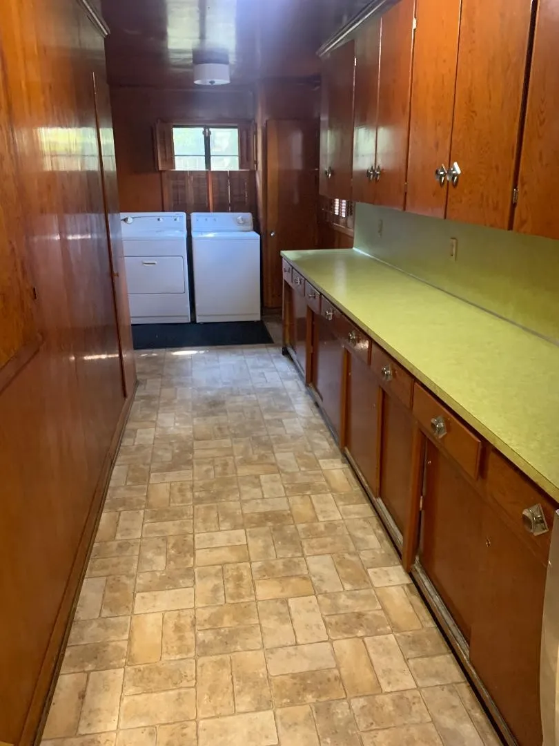 637 Linden Shreveport, LA 71104