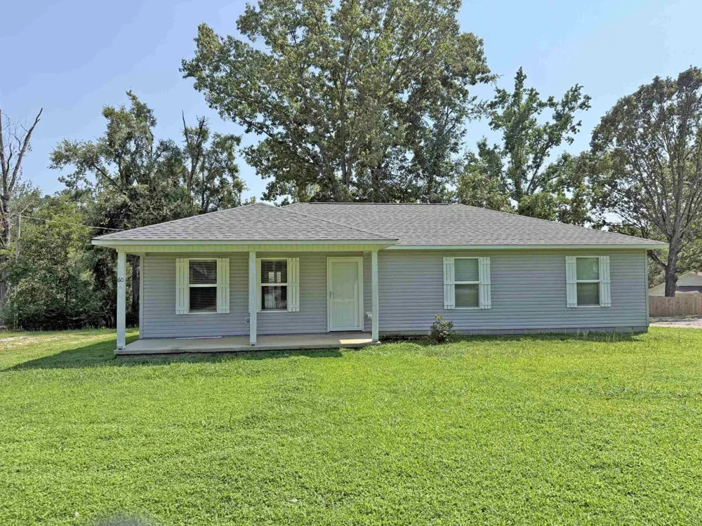 60 PRINCE PL Savannah, TN 38372