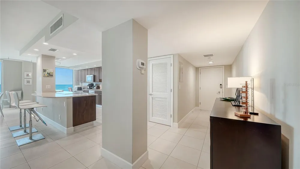 2425 GULF OF MEXICO DRIVE #3A Longboat Key, FL 34228