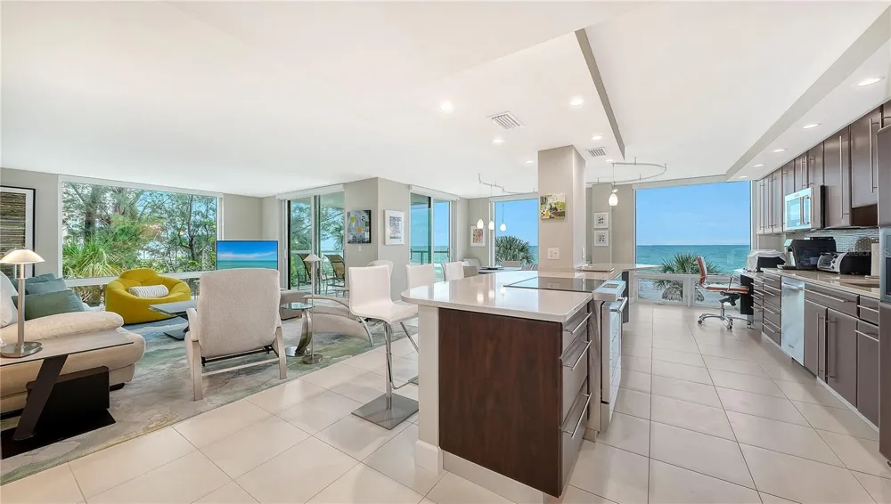 2425 GULF OF MEXICO DRIVE #3A Longboat Key, FL 34228