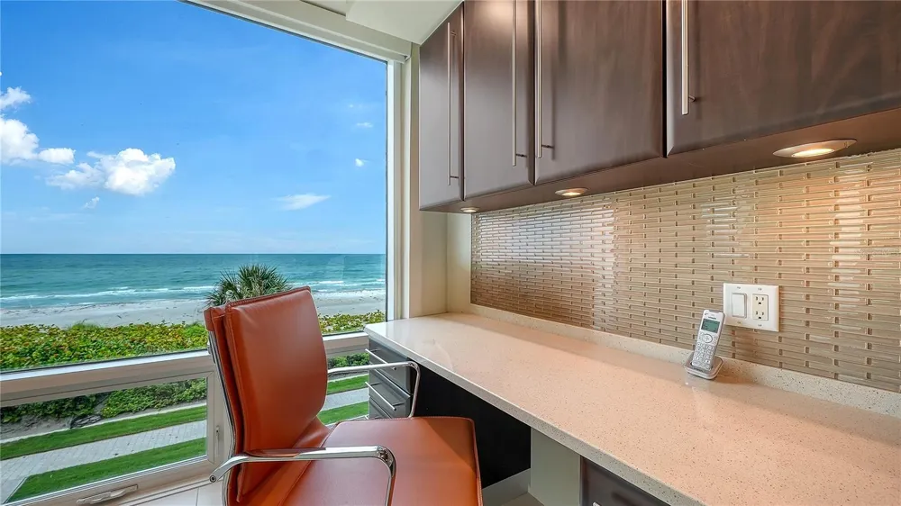2425 GULF OF MEXICO DRIVE #3A Longboat Key, FL 34228
